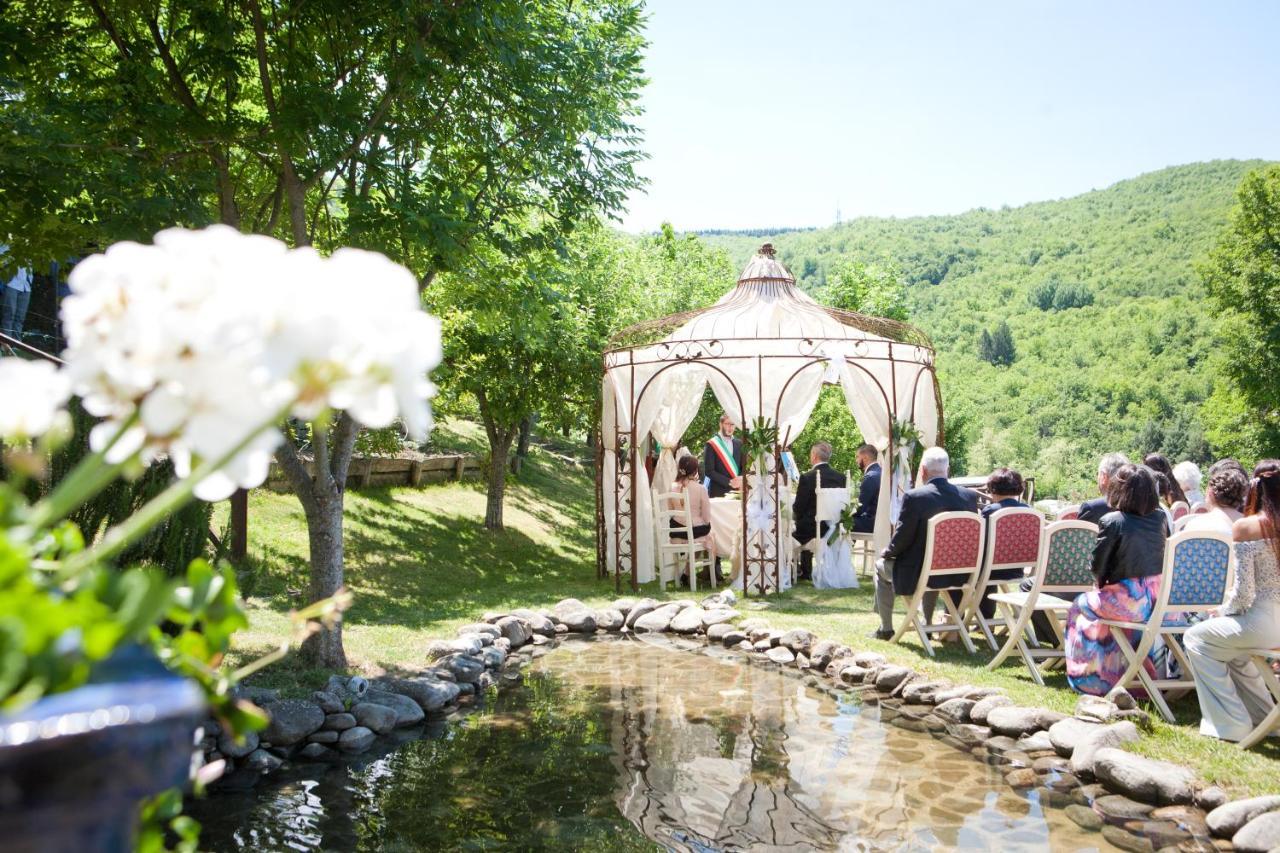 Pensjonat Borgo Casale Albareto  Zewnętrze zdjęcie